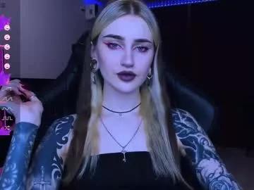 Girls: discover live performances with matured cam models, from teasing to fixations, in a variety of stunning live sex cams.