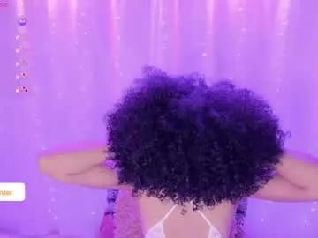 Girls: discover live performances with matured cam models, from teasing to fixations, in a variety of stunning live sex cams.