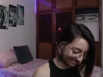 Girls: discover live performances with matured cam models, from teasing to fixations, in a variety of stunning live sex cams.