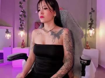 Girls: discover live performances with matured cam models, from teasing to fixations, in a variety of stunning live sex cams.