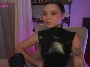 Girls: discover live performances with matured cam models, from teasing to fixations, in a variety of stunning live sex cams.
