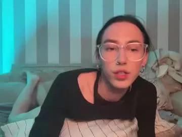 Girls: discover live performances with matured cam models, from teasing to fixations, in a variety of stunning live sex cams.