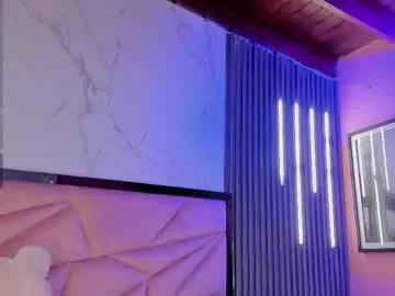 Girls: discover live performances with matured cam models, from teasing to fixations, in a variety of stunning live sex cams.