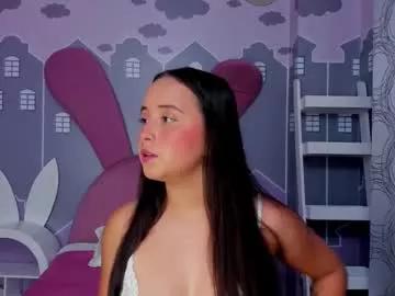 Girls: discover live performances with matured cam models, from teasing to fixations, in a variety of stunning live sex cams.