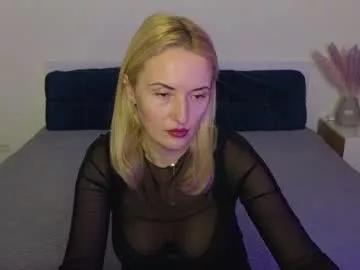 Girls: discover live performances with matured cam models, from teasing to fixations, in a variety of stunning live sex cams.