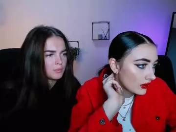 Girls: discover live performances with matured cam models, from teasing to fixations, in a variety of stunning live sex cams.