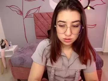 Girls: discover live performances with matured cam models, from teasing to fixations, in a variety of stunning live sex cams.