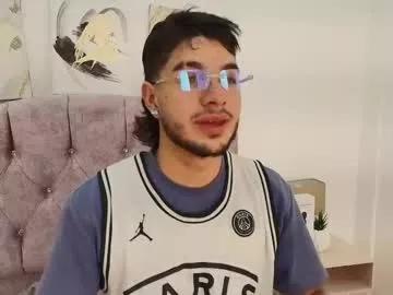 amadeo_wild from Chaturbate