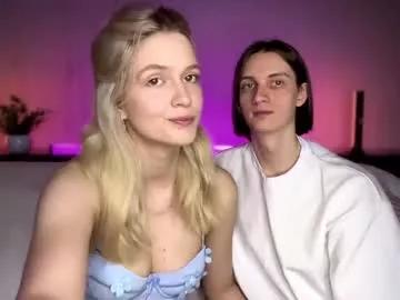 Girls: discover live performances with matured cam models, from teasing to fixations, in a variety of stunning live sex cams.