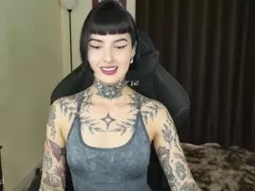 Girls: discover live performances with matured cam models, from teasing to fixations, in a variety of stunning live sex cams.