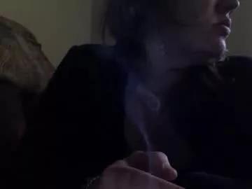 Girls: discover live performances with matured cam models, from teasing to fixations, in a variety of stunning live sex cams.