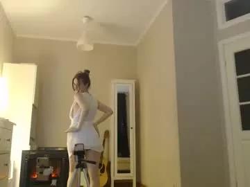 Girls: discover live performances with matured cam models, from teasing to fixations, in a variety of stunning live sex cams.