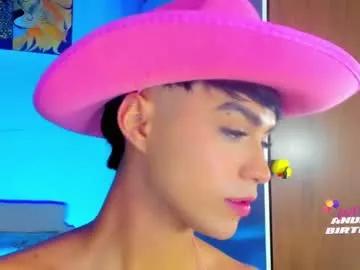 anddy_grey1 from Chaturbate