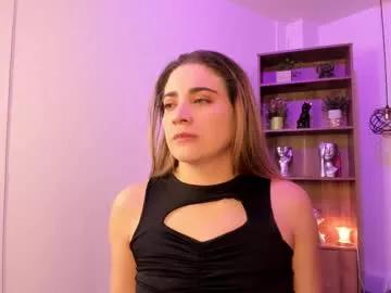 Girls: discover live performances with matured cam models, from teasing to fixations, in a variety of stunning live sex cams.