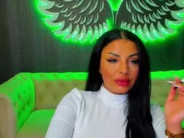 Girls: discover live performances with matured cam models, from teasing to fixations, in a variety of stunning live sex cams.