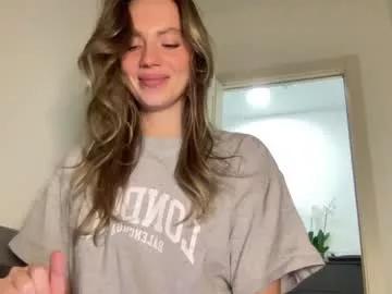 Girls: discover live performances with matured cam models, from teasing to fixations, in a variety of stunning live sex cams.