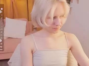 Girls: discover live performances with matured cam models, from teasing to fixations, in a variety of stunning live sex cams.
