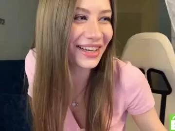 Girls: discover live performances with matured cam models, from teasing to fixations, in a variety of stunning live sex cams.