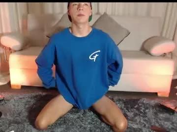 Girls: discover live performances with matured cam models, from teasing to fixations, in a variety of stunning live sex cams.