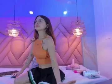 Girls: discover live performances with matured cam models, from teasing to fixations, in a variety of stunning live sex cams.