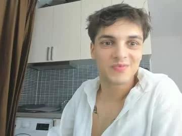 Girls: discover live performances with matured cam models, from teasing to fixations, in a variety of stunning live sex cams.
