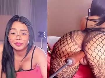 Girls: discover live performances with matured cam models, from teasing to fixations, in a variety of stunning live sex cams.