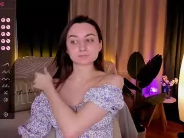 Girls: discover live performances with matured cam models, from teasing to fixations, in a variety of stunning live sex cams.