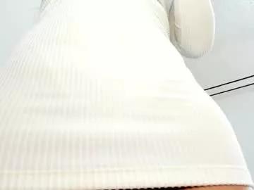 Girls: discover live performances with matured cam models, from teasing to fixations, in a variety of stunning live sex cams.