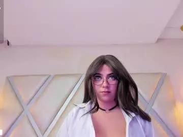 Girls: discover live performances with matured cam models, from teasing to fixations, in a variety of stunning live sex cams.