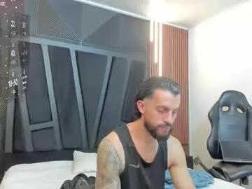 Girls: discover live performances with matured cam models, from teasing to fixations, in a variety of stunning live sex cams.