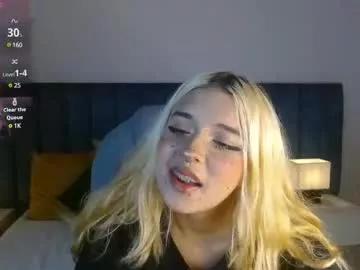 Girls: discover live performances with matured cam models, from teasing to fixations, in a variety of stunning live sex cams.