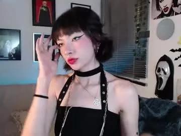 Girls: discover live performances with matured cam models, from teasing to fixations, in a variety of stunning live sex cams.