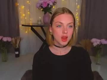 Girls: discover live performances with matured cam models, from teasing to fixations, in a variety of stunning live sex cams.