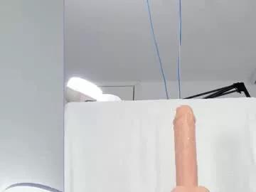 Girls: discover live performances with matured cam models, from teasing to fixations, in a variety of stunning live sex cams.