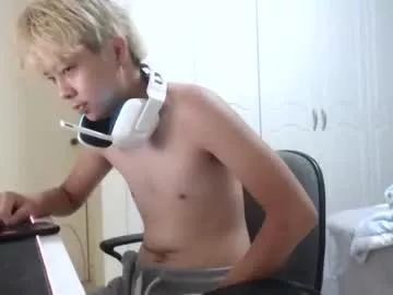 asianlatino00 from Chaturbate