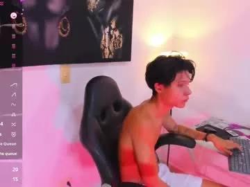 Girls: discover live performances with matured cam models, from teasing to fixations, in a variety of stunning live sex cams.