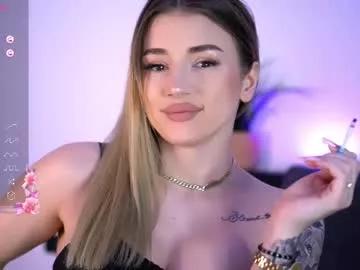 Girls: discover live performances with matured cam models, from teasing to fixations, in a variety of stunning live sex cams.