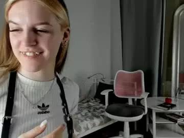 Girls: discover live performances with matured cam models, from teasing to fixations, in a variety of stunning live sex cams.