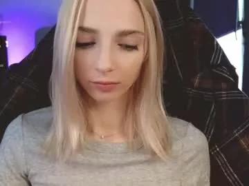 Girls: discover live performances with matured cam models, from teasing to fixations, in a variety of stunning live sex cams.