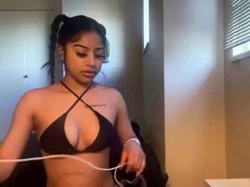 Girls: discover live performances with matured cam models, from teasing to fixations, in a variety of stunning live sex cams.