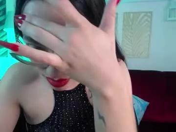 Girls: discover live performances with matured cam models, from teasing to fixations, in a variety of stunning live sex cams.