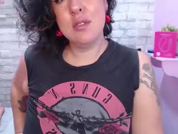 Girls: discover live performances with matured cam models, from teasing to fixations, in a variety of stunning live sex cams.