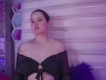 Girls: discover live performances with matured cam models, from teasing to fixations, in a variety of stunning live sex cams.