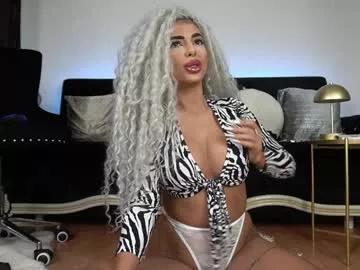 Girls: discover live performances with matured cam models, from teasing to fixations, in a variety of stunning live sex cams.