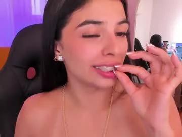 bella_blue18 from Chaturbate
