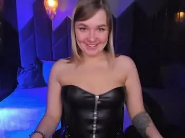 bella_cosmos from Chaturbate