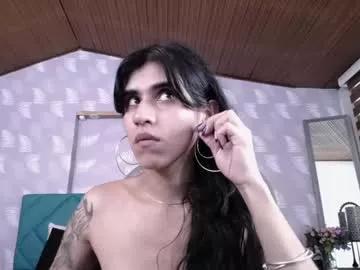 bella_poisonous from Chaturbate