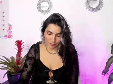 bella_thorne3 from Chaturbate