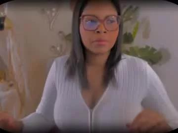 bellablakes18 from Chaturbate