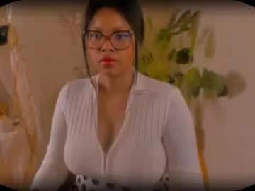 bellablakes18 from Chaturbate